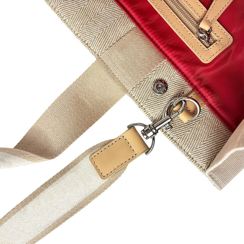 Tote bag metal snap closure